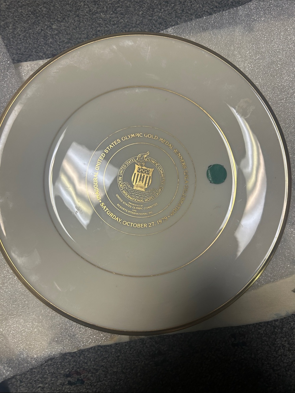 United States Olympic Commemorative White & Gold Decorative Plate